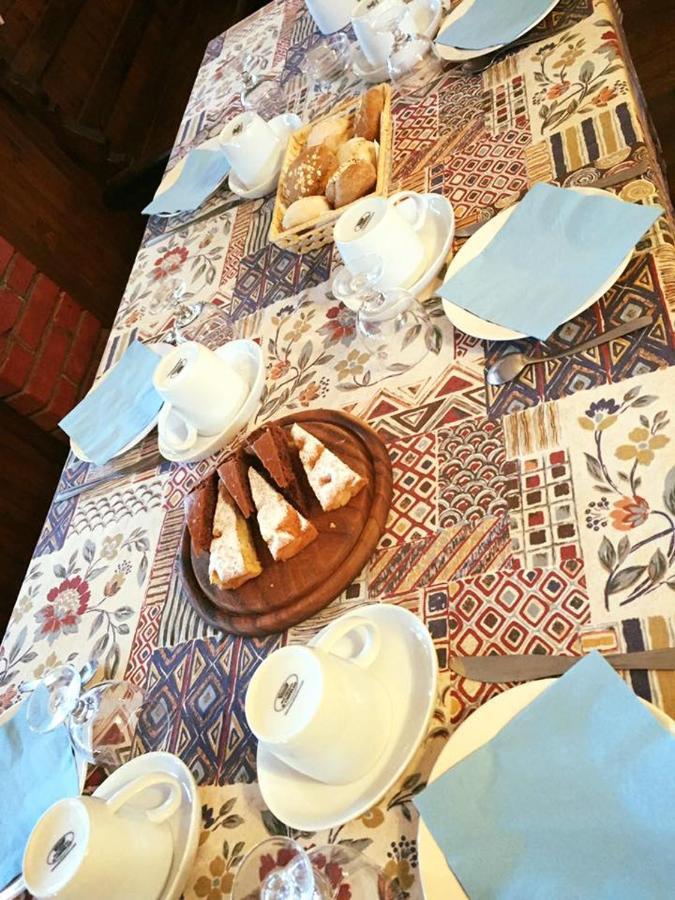 Agriturismo La Garzonera เวอร์จาเต ภายนอก รูปภาพ